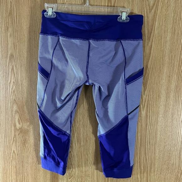 Lululemon Purple/White Leggings Capris/Joggers With Deep Pockets - Picture 3 of 8